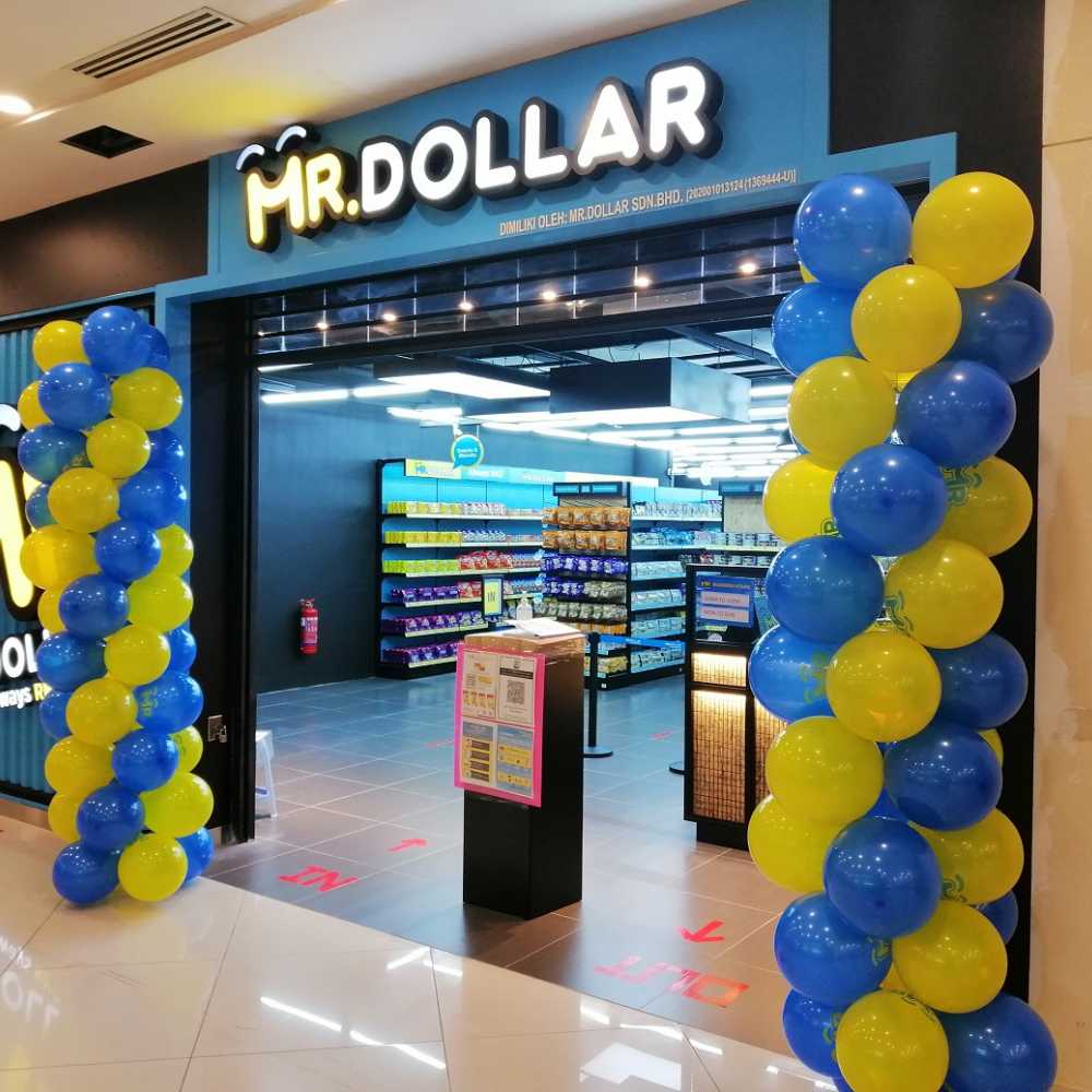 MR.DOLLAR 第三十间分行正式在 The Mines Shopping Mall 盛大开业，为顾客提供各种有趣的活动、促销等！