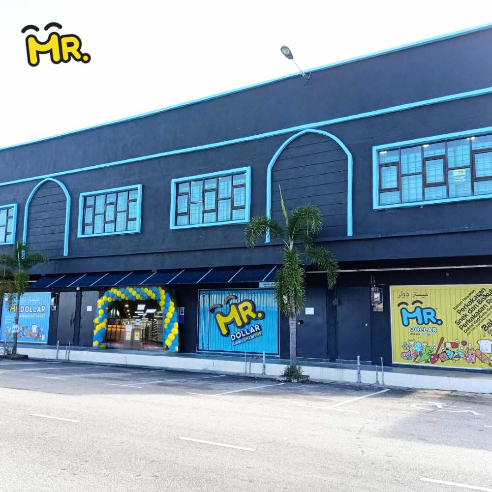 MR.DOLLAR 45th Store Opens with a Bang at Bandar Baru Bentara Tumpat, Offering Customers Fun Activities, Promotions and More!
